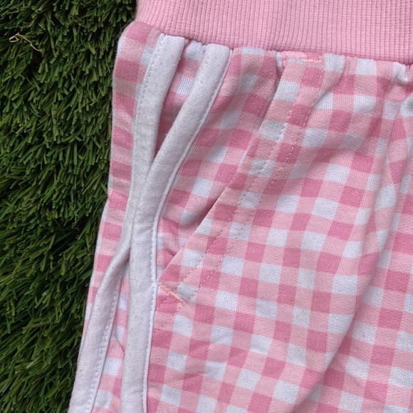 Pink athletic shorts - Picture 2 of 4